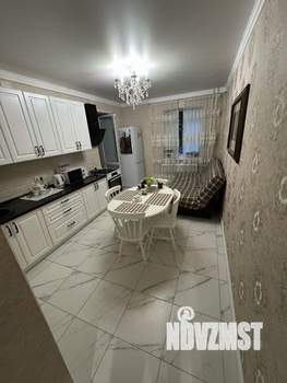2-к квартира, вторичка, 84м2, 1/10 этаж