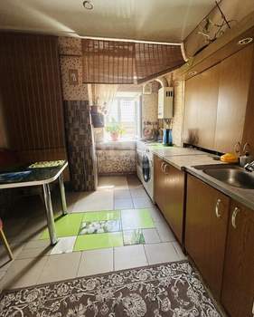 3-к квартира, вторичка, 63м2, 1/1 этаж