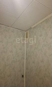 4-к квартира, вторичка, 61м2, 3/5 этаж