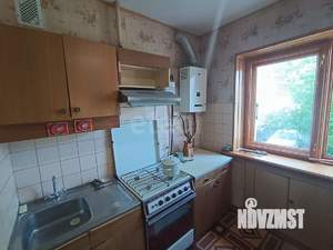 2-к квартира, вторичка, 42м2, 1/5 этаж