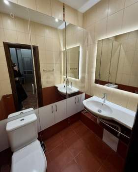 2-к квартира, вторичка, 100м2, 7/8 этаж