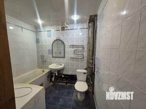 2-к квартира, вторичка, 64м2, 9/17 этаж