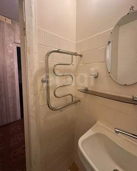 3-к квартира, вторичка, 61м2, 1/9 этаж