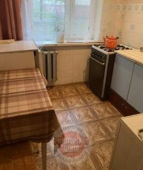 2-к квартира, вторичка, 46м2, 1/5 этаж