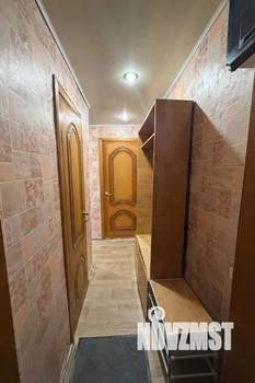 2-к квартира, вторичка, 42м2, 1/4 этаж