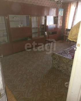 3-к квартира, вторичка, 61м2, 1/5 этаж