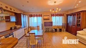 3-к квартира, вторичка, 117м2, 11/17 этаж