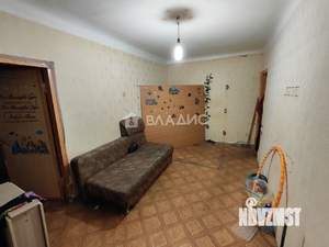 2-к квартира, вторичка, 43м2, 1/4 этаж