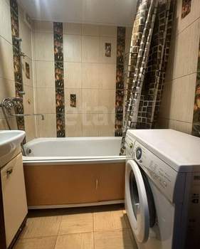 3-к квартира, вторичка, 71м2, 1/7 этаж