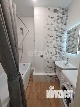 2-к квартира, вторичка, 63м2, 11/18 этаж