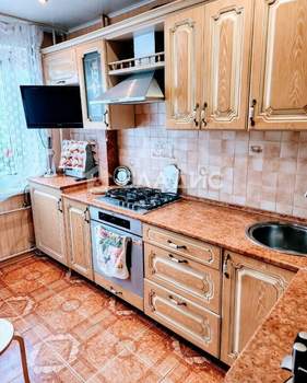 3-к квартира, вторичка, 58м2, 3/10 этаж