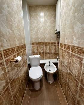 2-к квартира, вторичка, 65м2, 1/10 этаж