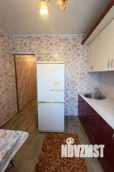 2-к квартира, вторичка, 42м2, 1/4 этаж