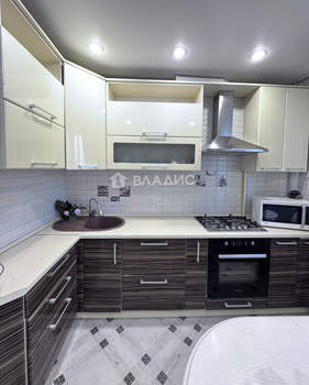 3-к квартира, вторичка, 72м2, 10/10 этаж
