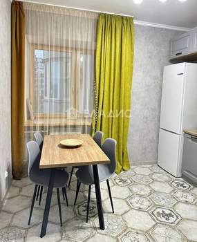 2-к квартира, вторичка, 61м2, 4/14 этаж