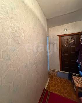 3-к квартира, вторичка, 60м2, 6/9 этаж