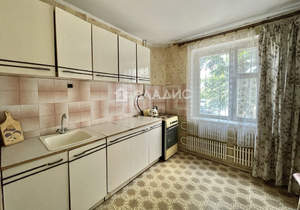 3-к квартира, вторичка, 65м2, 1/10 этаж