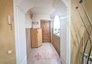 3-к квартира, вторичка, 85м2, 1/10 этаж