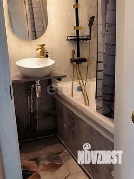 2-к квартира, вторичка, 61м2, 1/3 этаж