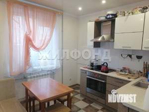 2-к квартира, вторичка, 52м2, 1/9 этаж