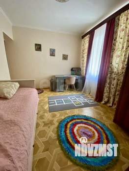 4-к квартира, вторичка, 130м2, 2/10 этаж