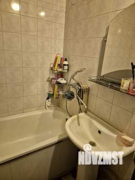 3-к квартира, вторичка, 61м2, 1/9 этаж