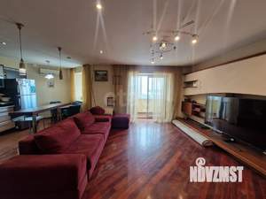 3-к квартира, вторичка, 100м2, 1/8 этаж