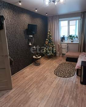 2-к квартира, вторичка, 58м2, 1/10 этаж