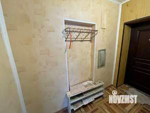 2-к квартира, вторичка, 43м2, 1/4 этаж