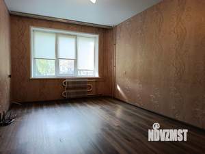 3-к квартира, вторичка, 60м2, 1/9 этаж