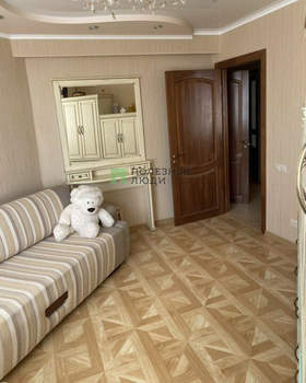 3-к квартира, вторичка, 95м2, 9/9 этаж