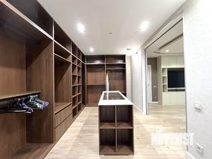 4-к квартира, вторичка, 241м2, 17/17 этаж