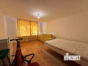 3-к квартира, вторичка, 73м2, 1/17 этаж