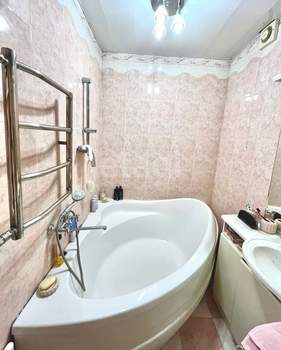 4-к квартира, вторичка, 75м2, 1/5 этаж