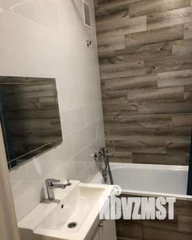 2-к квартира, вторичка, 60м2, 9/15 этаж