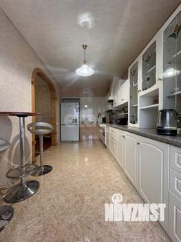 4-к квартира, вторичка, 150м2, 3/10 этаж