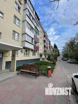 2-к квартира, вторичка, 47м2, 1/5 этаж