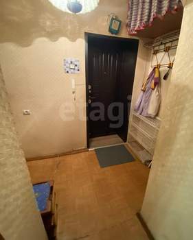 2-к квартира, вторичка, 42м2, 3/5 этаж