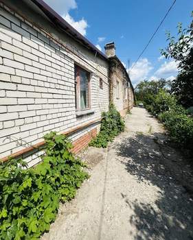 3-к квартира, вторичка, 63м2, 1/1 этаж