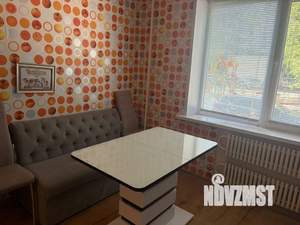 2-к квартира, вторичка, 62м2, 1/10 этаж