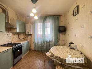 3-к квартира, вторичка, 71м2, 8/10 этаж