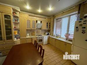 2-к квартира, вторичка, 63м2, 2/4 этаж