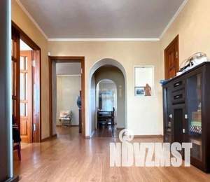 2-к квартира, вторичка, 74м2, 10/10 этаж