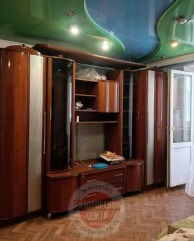 3-к квартира, вторичка, 72м2, 1/10 этаж