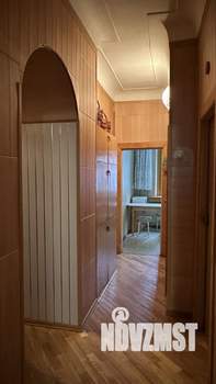 3-к квартира, вторичка, 71м2, 2/4 этаж