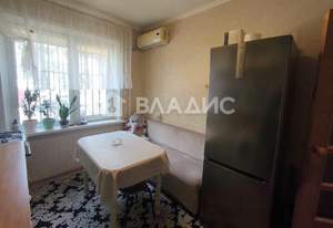 3-к квартира, вторичка, 61м2, 1/9 этаж