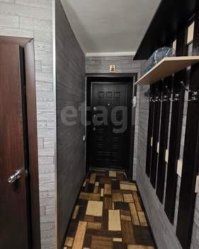 3-к квартира, вторичка, 62м2, 1/5 этаж