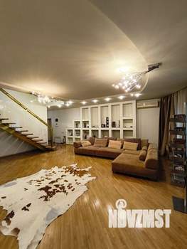 3-к квартира, вторичка, 128м2, 8/9 этаж