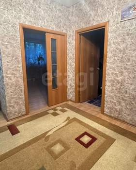 3-к квартира, вторичка, 74м2, 1/3 этаж