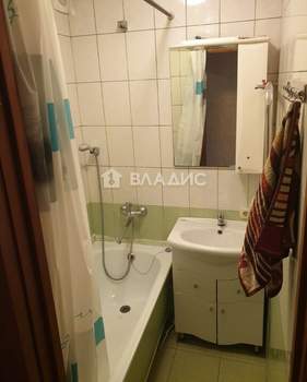 3-к квартира, вторичка, 63м2, 2/5 этаж